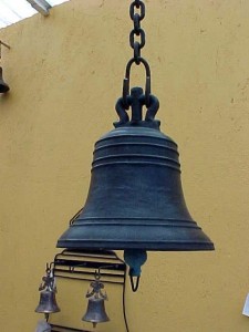 campana bronce                      